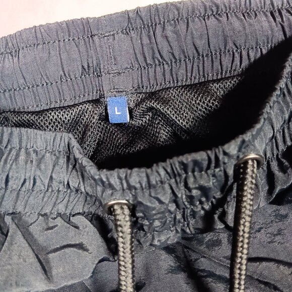 Currents Band Swim Trunks • Logo Embroidery • Black • Metalcore - Picture 6 of 7